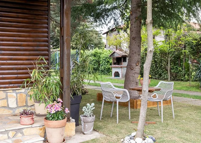 Tetos Wooden House Velventós