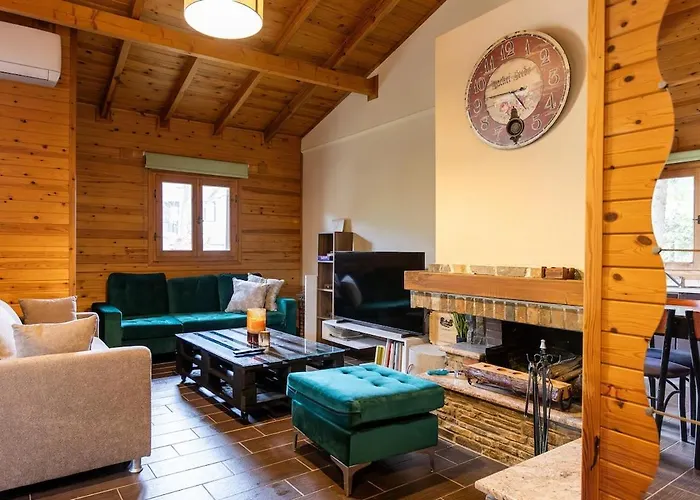 Tetos Wooden House *